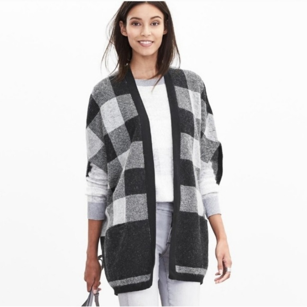 Banana Republic Mohair Wool Sleeveless Plaid Cardigan Sweater Cape, XS-S